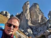 Rifugio Rosalba (1730 m) con Colle Garibaldi (1824 m) in autunnale ad anello il 28 ottobre 2020 - FOTOGALLERY